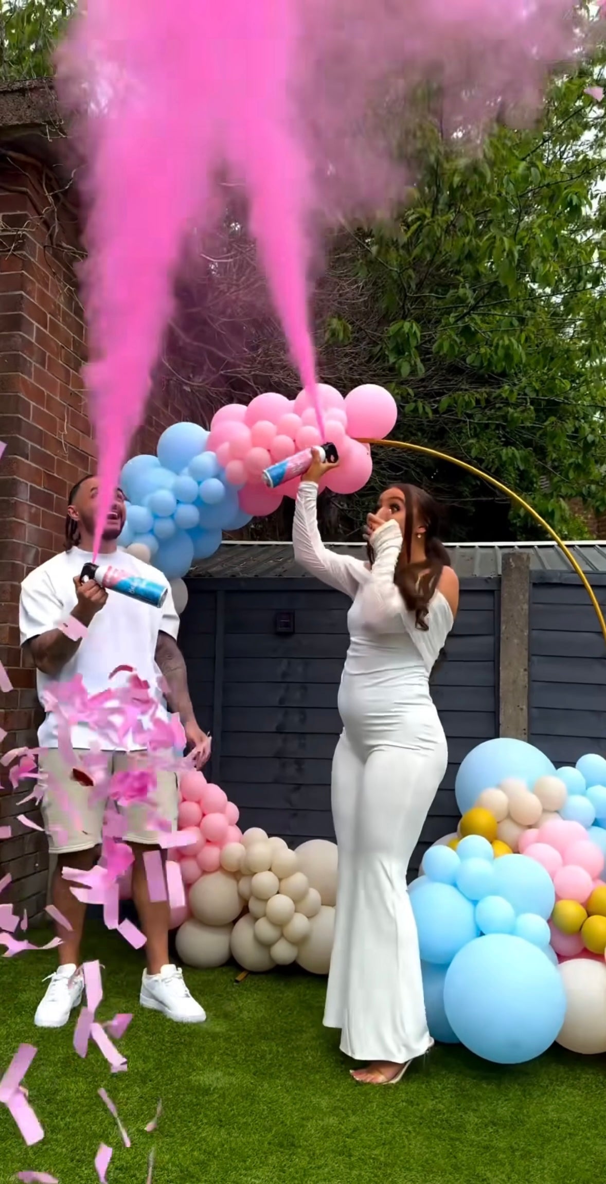 Gender Reveal Smoke Extinguishers 🧯